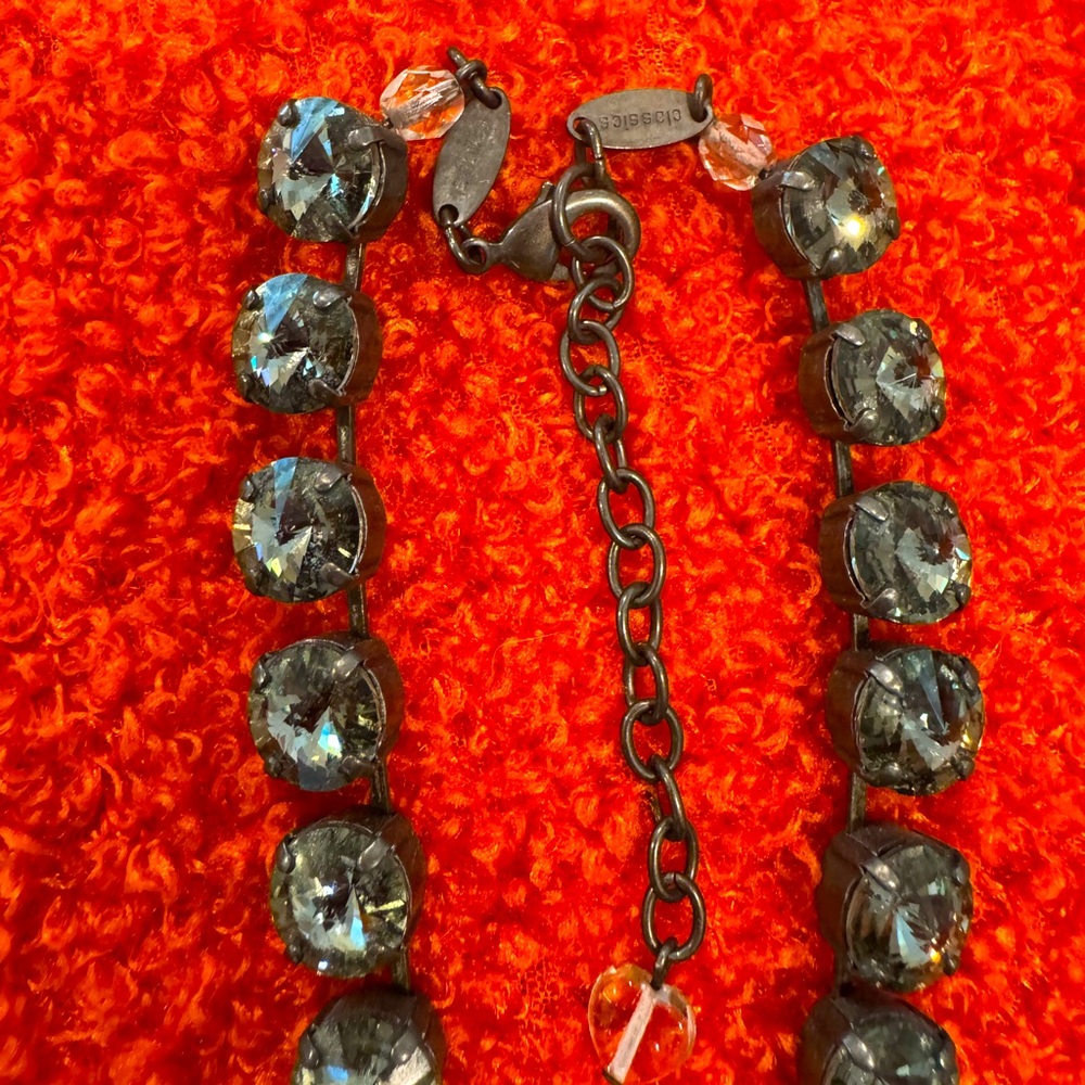 Beautiful Classic Sabika Choker